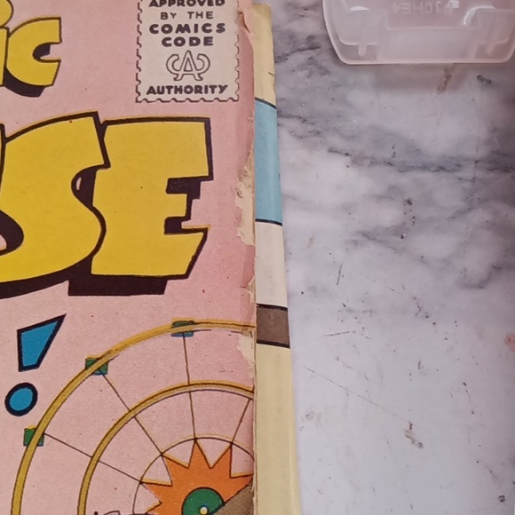 Comics - Picture 3 of 5